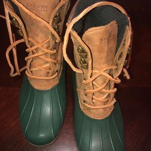 Sperry Boots - Size 6